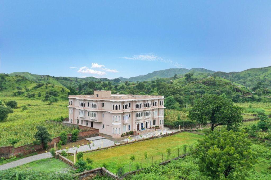 Jag Aravali Resort Udaipur By Naina Staycation - Best For Corporate Events - Family Parties - Mice Kültér fotó