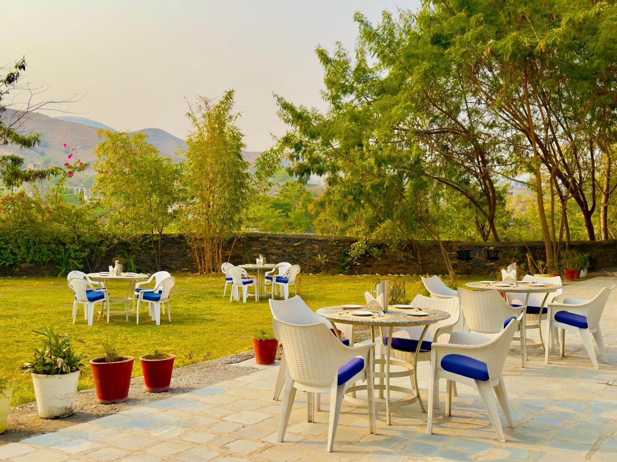 Jag Aravali Resort Udaipur By Naina Staycation - Best For Corporate Events - Family Parties - Mice Kültér fotó