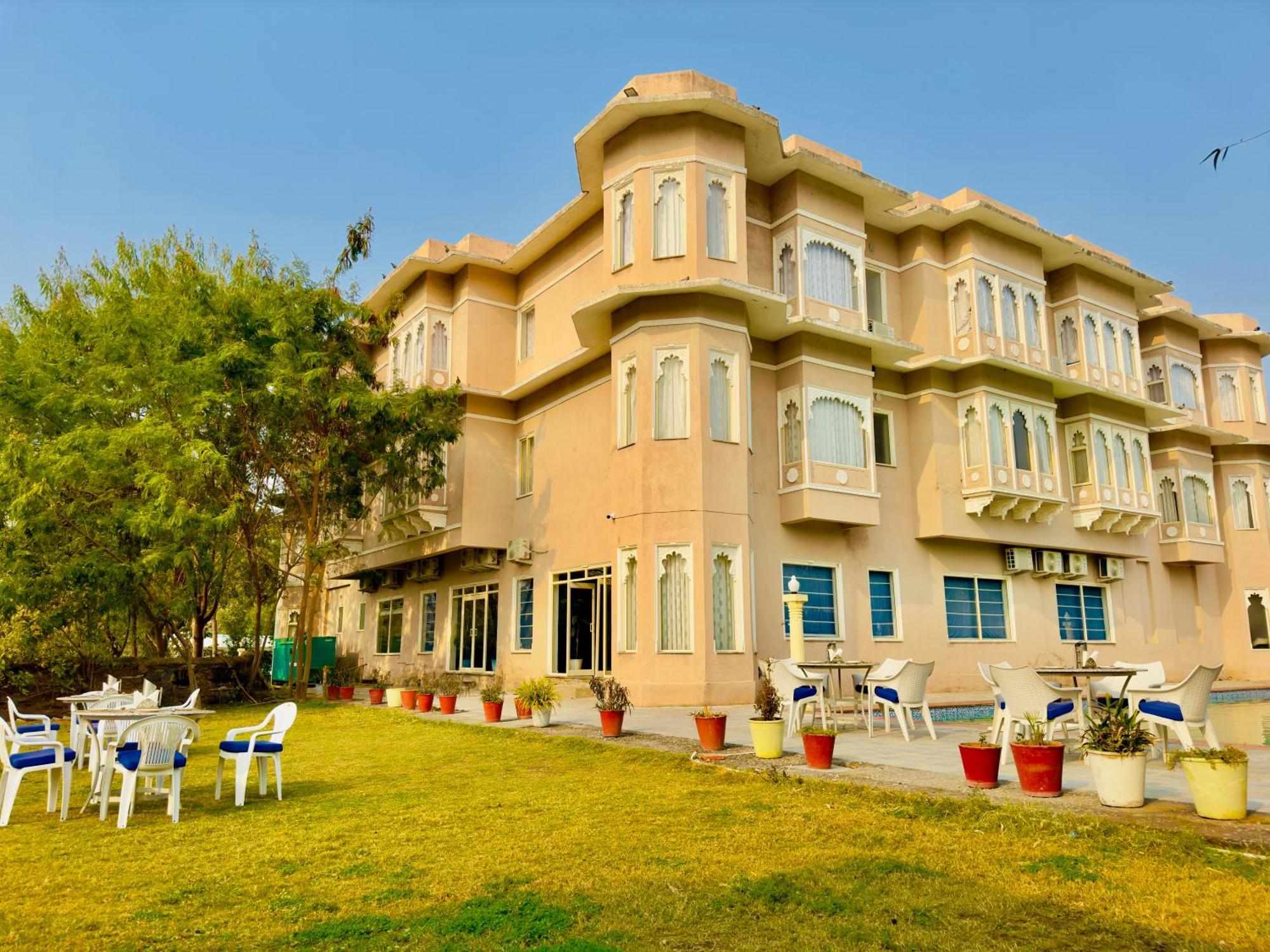 Jag Aravali Resort Udaipur By Naina Staycation - Best For Corporate Events - Family Parties - Mice Kültér fotó